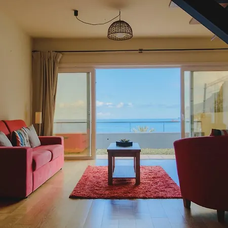 Semesterbostad Sunrise House Ponta Delgada (Madeira)